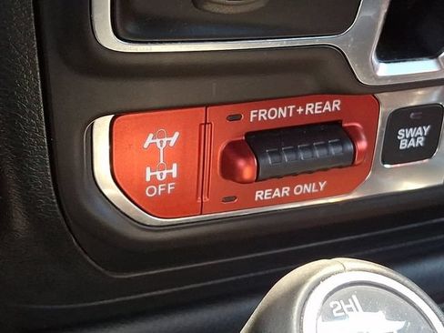 Used 2019 Jeep Wrangler Unlimited Rubicon AWD/4WD image 29