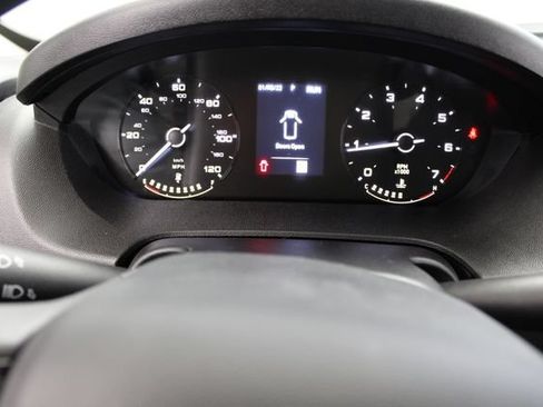 Used 2025 RAM ProMaster 2500 w/ Convenience Group FWD image 18