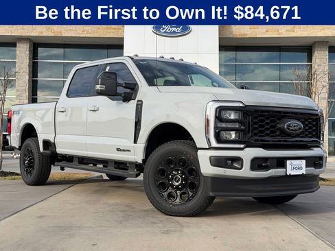 New 2026 Ford F250 Lariat w/ Black Appearance Package image 23