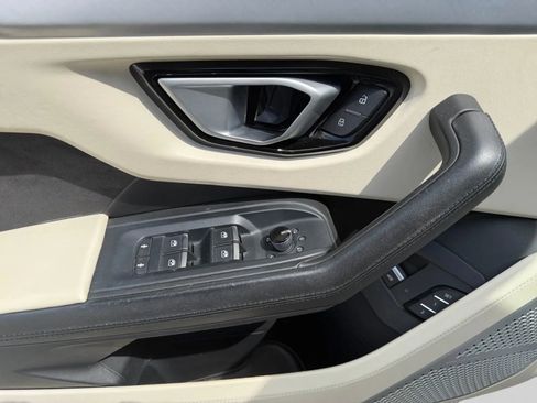 Used 2019 Lamborghini Urus AWD/4WD image 15