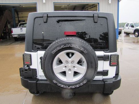 Used 2017 Jeep Wrangler Unlimited Sport w/ Quick Order Package 24S AWD/4WD image 5