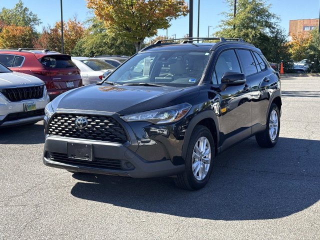 Used 2022 Toyota Corolla Cross LE AWD/4WD image 5