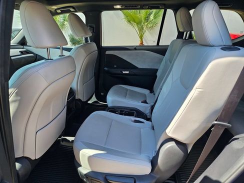 Used 2024 Lexus TX 350 AWD w/ Technology Package image 11