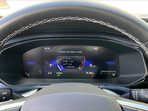 Certified 2024 Volkswagen Taos SE w/ Panoramic Sunroof Package image 20