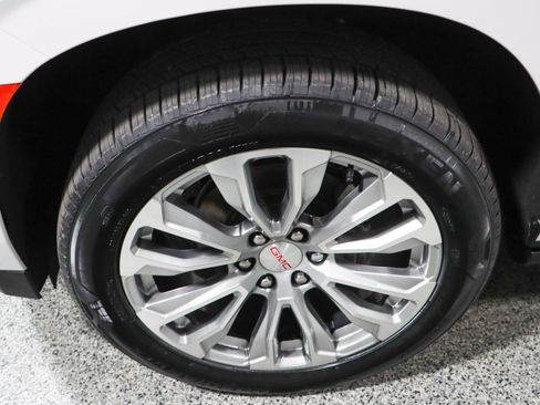 Used 2024 GMC Yukon XL Denali w/ Max Trailering Package AWD/4WD image 11
