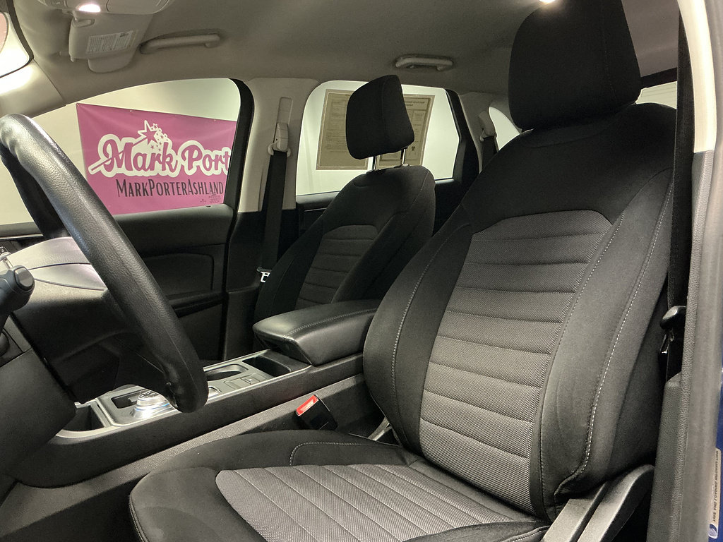 Used 2022 Ford Edge SE AWD/4WD image 9
