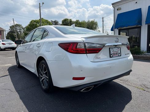 Used 2017 Lexus ES 350 w/ Navigation System Package FWD image 7