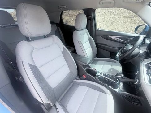 Used 2024 Chevrolet TrailBlazer LT w/ LT Cold Weather Package FWD image 28