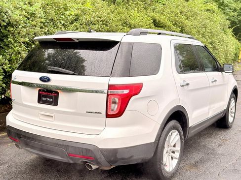 Used 2014 Ford Explorer XLT w/ Equipment Group 201A FWD image 3