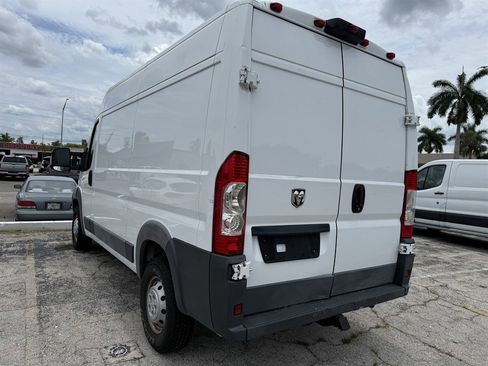 Used 2018 RAM ProMaster 2500 w/ Mopar Trailer Tow Group FWD image 5