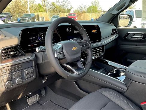 New 2026 Chevrolet Tahoe LS w/ LPO, Dark Essentials Package AWD/4WD image 6