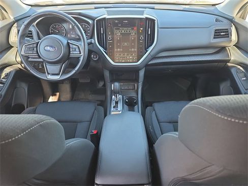 Used 2024 Subaru Ascent Premium w/ Convenience Package image 11