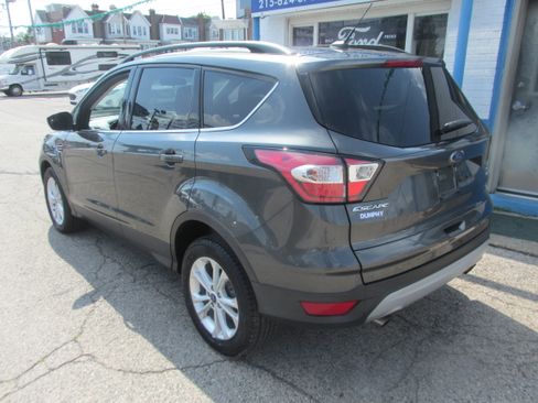 Used 2018 Ford Escape SE AWD/4WD image 6