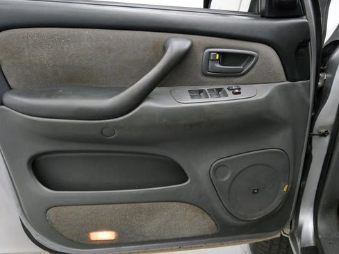 Used 2006 Toyota Tundra SR5 AWD/4WD image 12