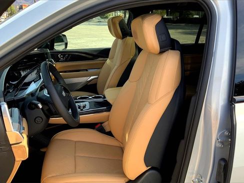 New 2025 Cadillac Escalade IQ Luxury 2 image 12