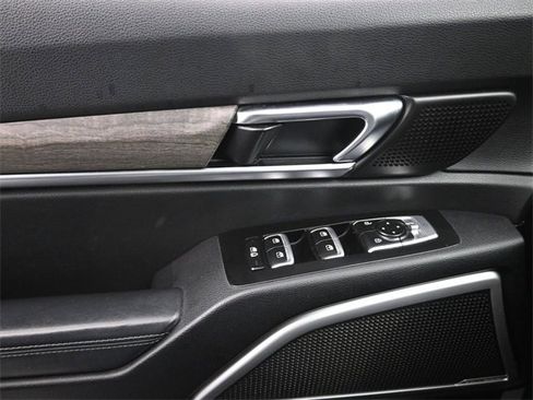 Used 2020 Kia Telluride EX image 25