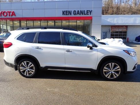 Used 2022 Subaru Ascent Touring w/ Popular Package #2A image 2