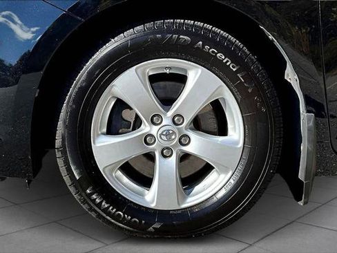 Certified 2017 Toyota Sienna LE image 10
