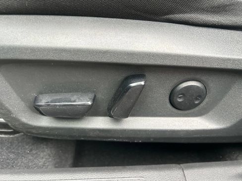 Used 2021 Nissan Rogue SV AWD/4WD image 17