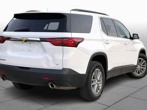 Used 2023 Chevrolet Traverse LT image 14