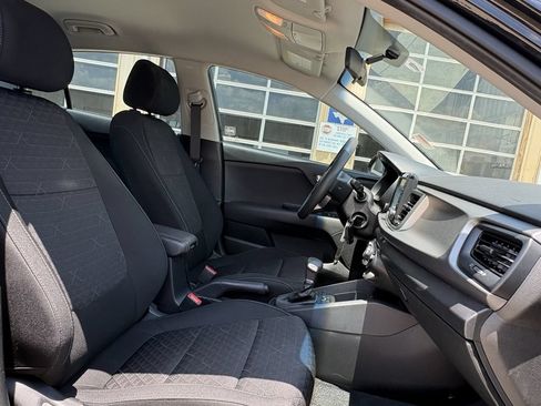 Used 2019 Kia Rio S FWD image 27