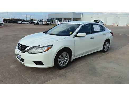 Used 2018 Nissan Altima 2.5 S w/ S Convenience Package FWD image 4
