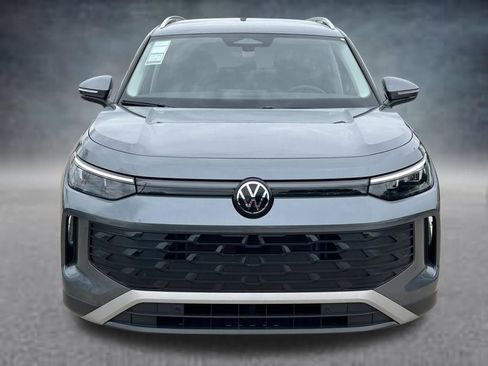Certified 2026 Volkswagen Tiguan S w/ 18" Wheel Package FWD image 8