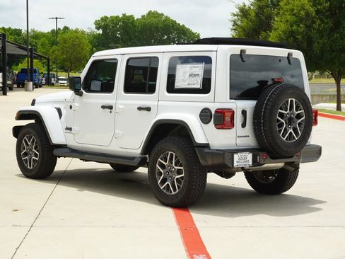New 2025 Jeep Wrangler Unlimited Sahara AWD/4WD image 3