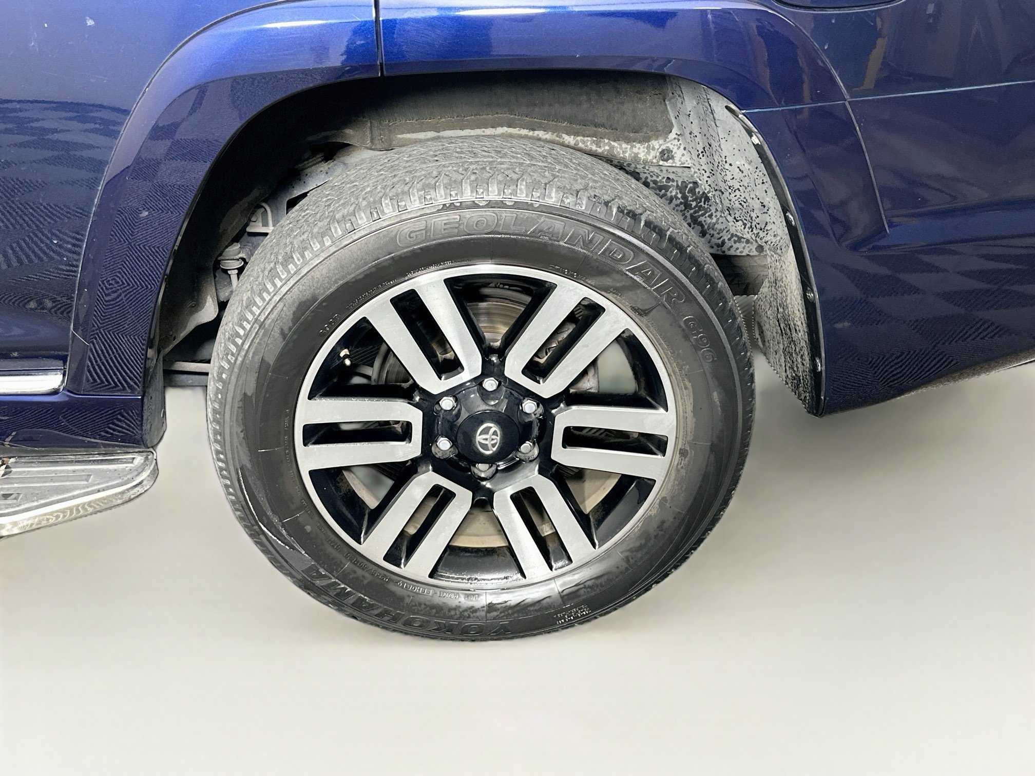 Used 2019 Toyota 4Runner Limited RWD image 11
