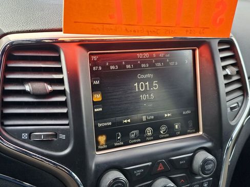 Used 2015 Jeep Grand Cherokee Limited image 32