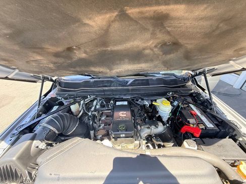 Used 2019 RAM 3500 Laramie AWD/4WD image 19