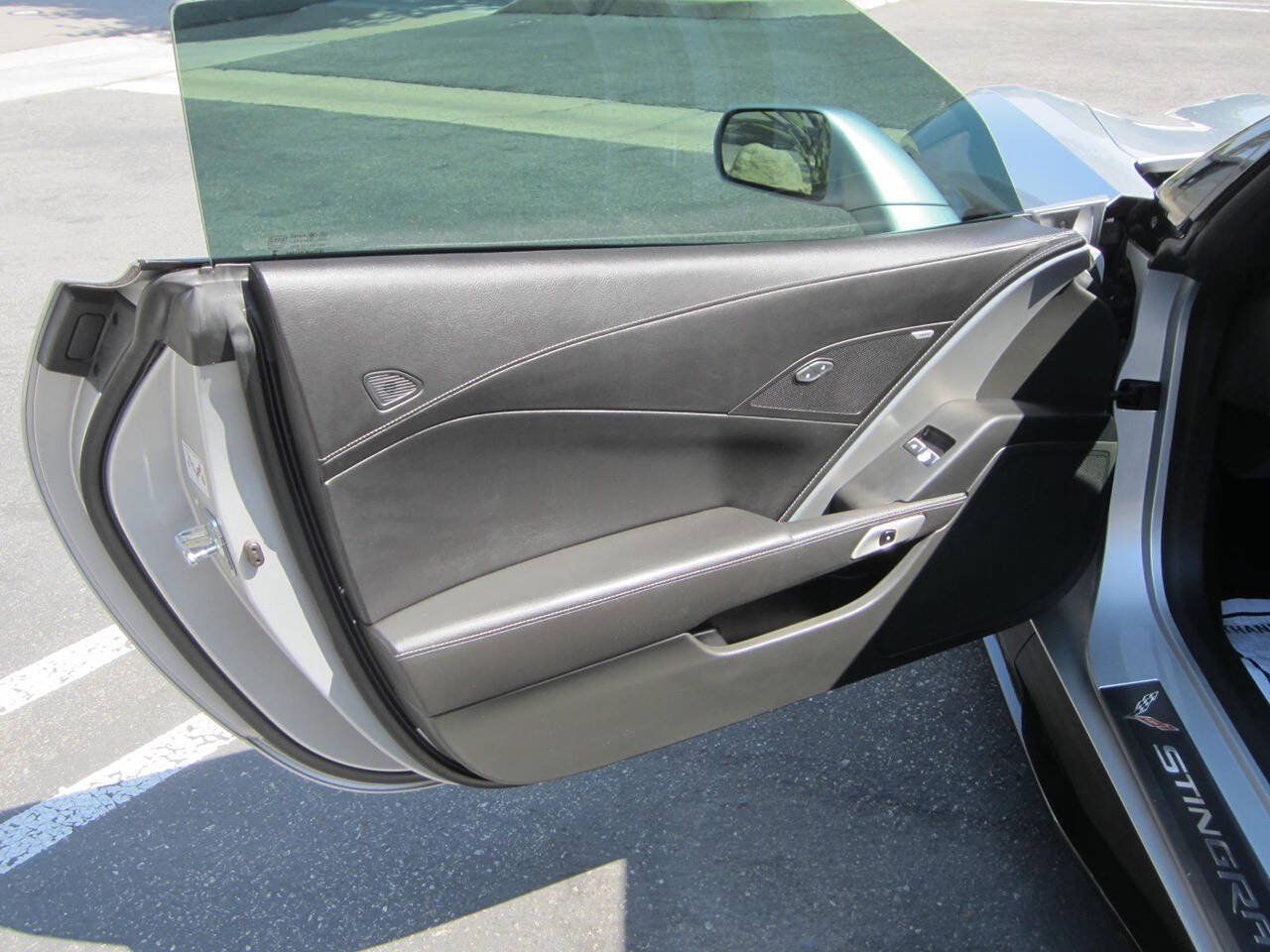 Used 2019 Chevrolet Corvette Stingray Coupe RWD image 21