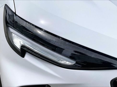 Used 2023 Buick Envision Essence w/ Technology Package I image 22