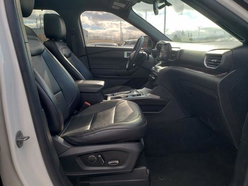 Used 2020 Ford Explorer Limited w/ Class III Trailer Tow Package image 30