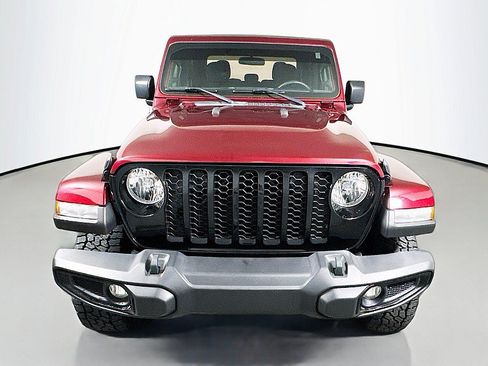 Used 2021 Jeep Gladiator Sport AWD/4WD image 2