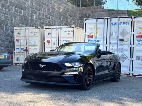 Used 2018 Ford Mustang GT Premium w/ GT Performance Package RWD image 1