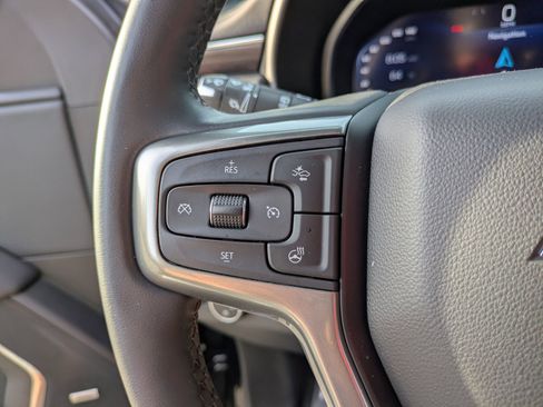 Used 2023 Chevrolet Suburban Z71 w/ Off-Road Capability Package image 18