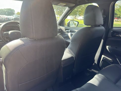 Used 2025 Mitsubishi Eclipse Cross AWD image 16
