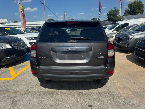 Used 2016 Jeep Compass Latitude AWD/4WD image 23