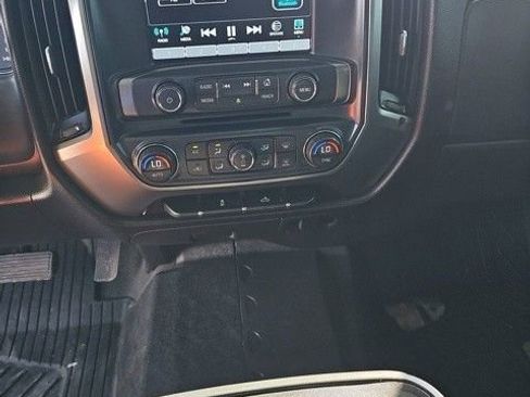 Used 2019 Chevrolet Silverado 1500 LT w/ All Star Edition image 12