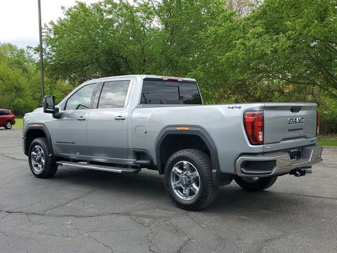 New 2026 GMC Sierra 2500 SLE w/ SLE Value Package; AWD/4WD image 12