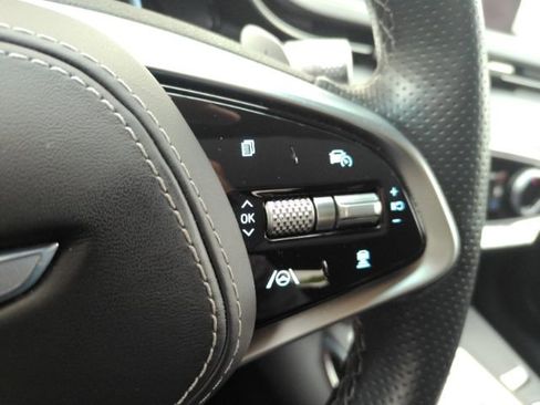 Used 2022 Genesis GV70 3.5T Sport w/ Sport Prestige Package image 40