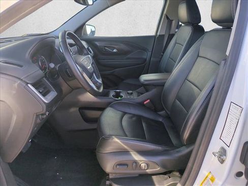 Used 2024 GMC Terrain SLT image 16