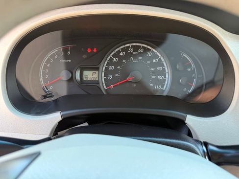 Used 2014 Toyota Sienna LE image 25
