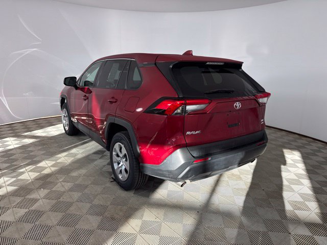 Used 2023 Toyota RAV4 LE AWD/4WD image 5
