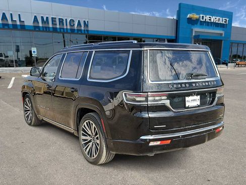Used 2023 Jeep Grand Wagoneer Series III AWD/4WD image 6