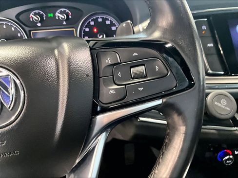 Used 2024 Buick Enclave Essence w/ Experience Buick Package image 25