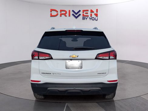Used 2022 Chevrolet Equinox Premier image 4