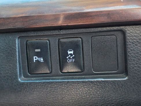 Used 2016 Toyota Tundra Limited image 40