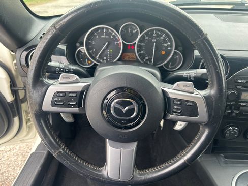 Used 2008 MAZDA MX-5 Miata Sport image 9